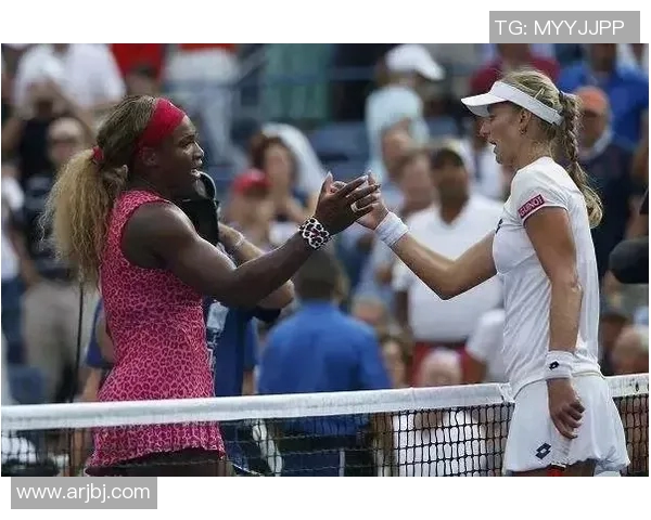 小威与拉扎诺激战正酣谁能在网球赛场上笑到最后